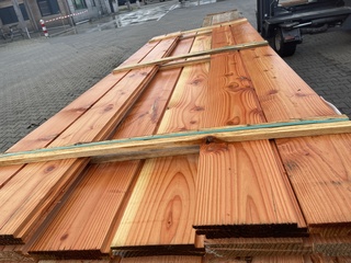 Ca. 44x Douglas Zweeds Rabat, 9x182mm, lengte 300cm